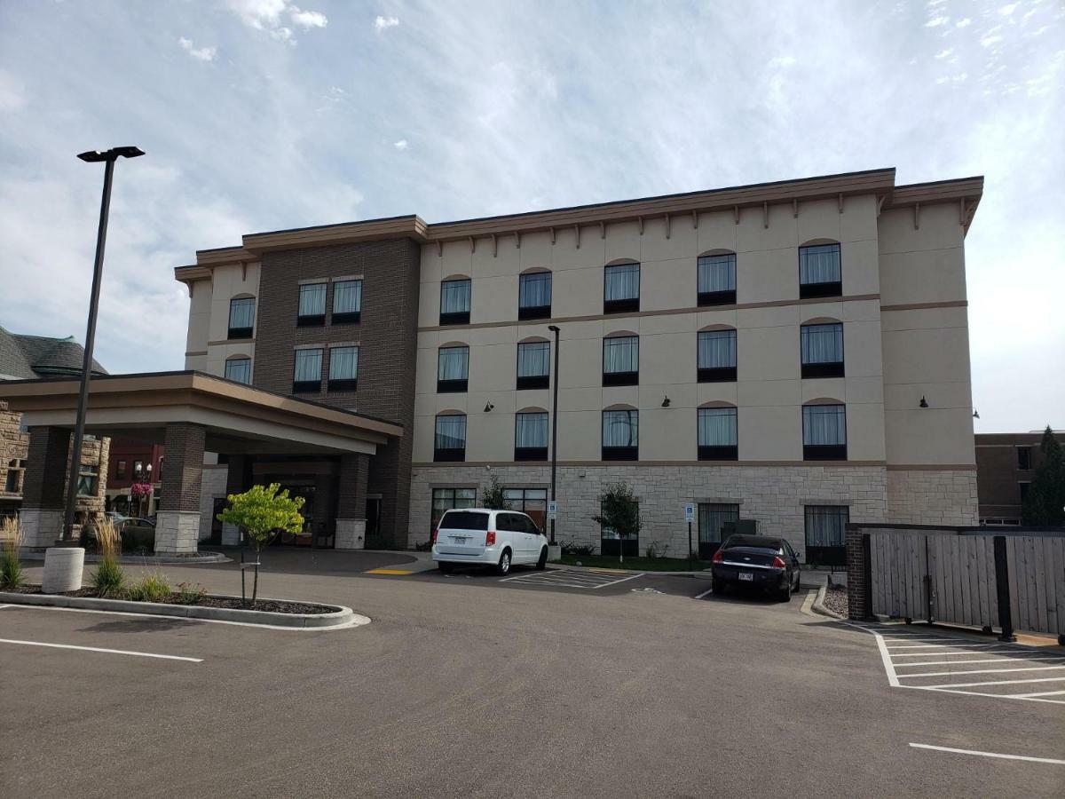 Cobblestone Inn & Suites - Menomonie/Uw-Stout المظهر الخارجي الصورة