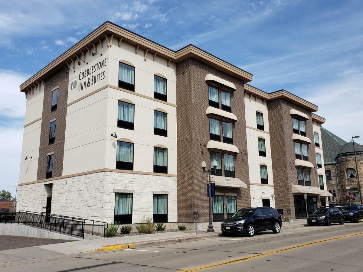 Cobblestone Inn & Suites - Menomonie/Uw-Stout المظهر الخارجي الصورة